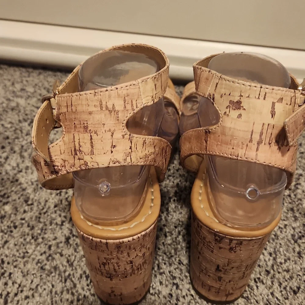 Francesca's SZ 10 Wedge Sandal